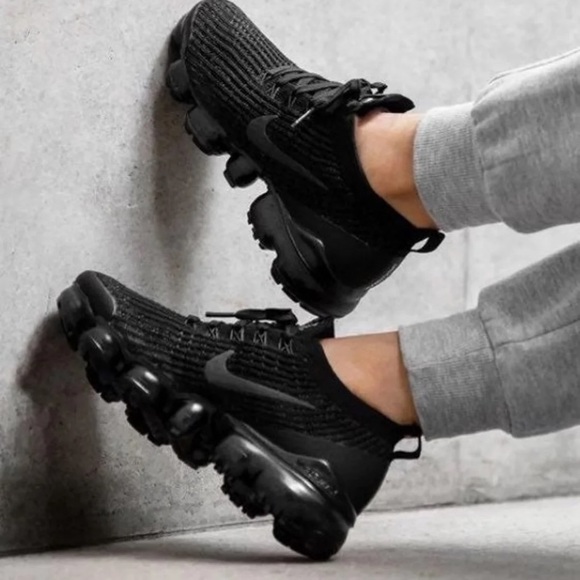 Nike Shoes - Nike Air Vapormax Flyknit 3. Brand new! Sz 7